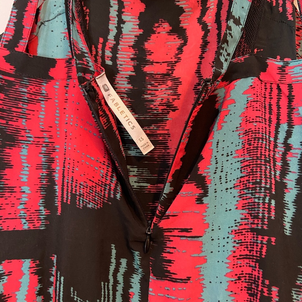 NWOT** Fabletics Liza Heat Wave Print XS Romper - Picture 8 of 8